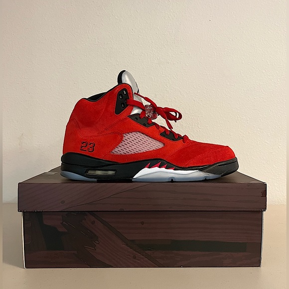 Air Jordan 5 Retro 'Raging Bull' 2021 size 11 mens - Picture 1 of 9